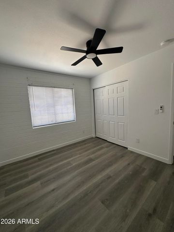 1542 W CARSON Road, Phoenix, AZ 85041