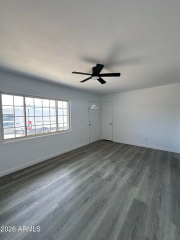 1542 W CARSON Road, Phoenix, AZ 85041
