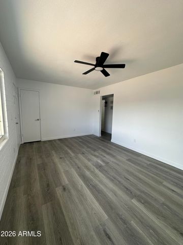 1542 W CARSON Road, Phoenix, AZ 85041