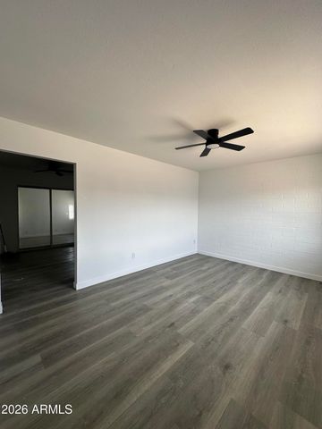 1542 W CARSON Road, Phoenix, AZ 85041