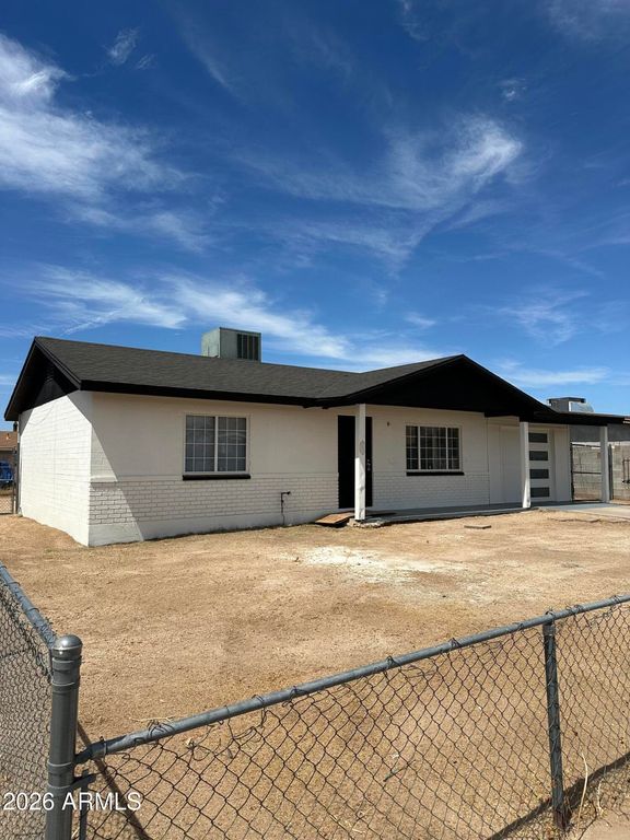 1542 W CARSON Road, Phoenix, AZ 85041 — photo 2