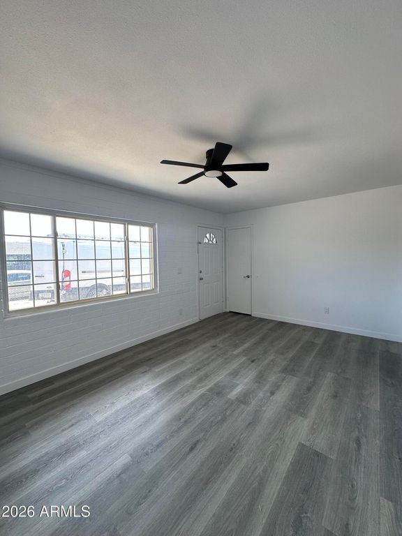 1542 W CARSON Road, Phoenix, AZ 85041 — photo 4