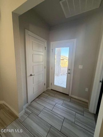 10128 Prairie Flax Dr Drive, Socorro, TX 79927