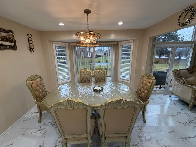 47040 W Wayford Drive Drive, Shelby Twp, MI 48315