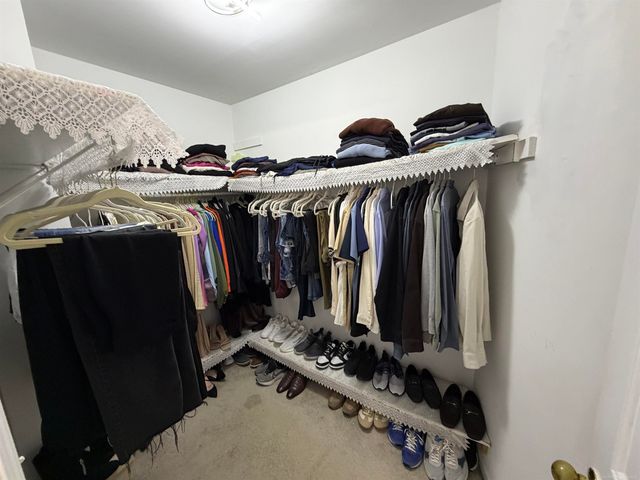 47040 W Wayford Drive Drive, Shelby Twp, MI 48315