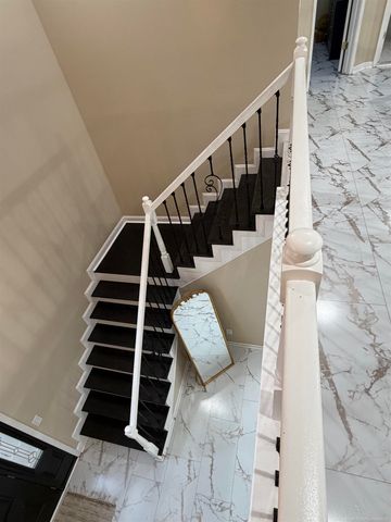 47040 W Wayford Drive Drive, Shelby Twp, MI 48315