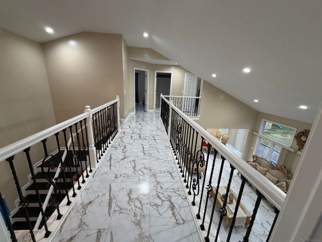 47040 W Wayford Drive Drive, Shelby Twp, MI 48315