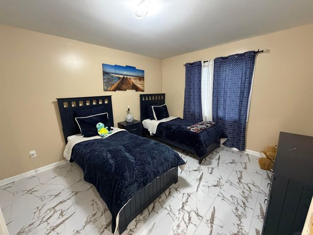 47040 W Wayford Drive Drive, Shelby Twp, MI 48315