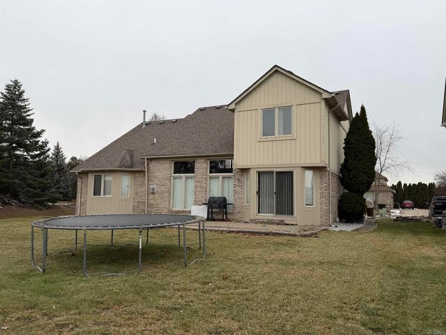 47040 W Wayford Drive Drive, Shelby Twp, MI 48315