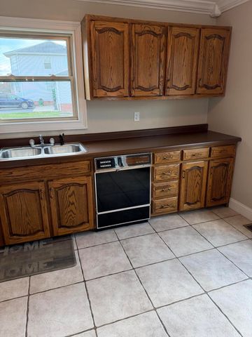 37 Cayenne Lane, London, KY 40741