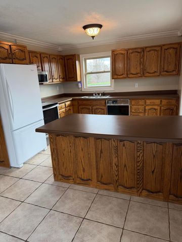 37 Cayenne Lane, London, KY 40741