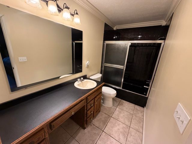 37 Cayenne Lane, London, KY 40741