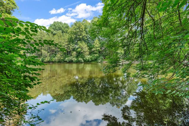 8 Mill Springs, Coatesville, IN 46121