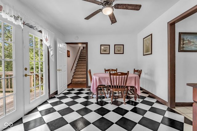 8 Mill Springs, Coatesville, IN 46121