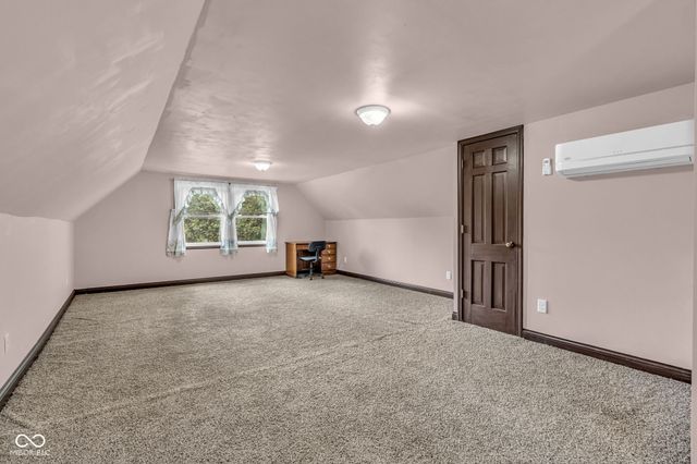 8 Mill Springs, Coatesville, IN 46121