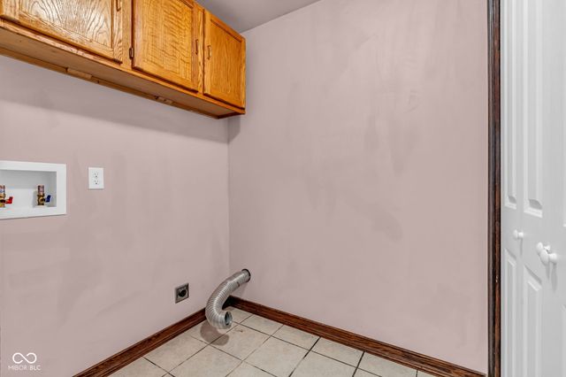8 Mill Springs, Coatesville, IN 46121