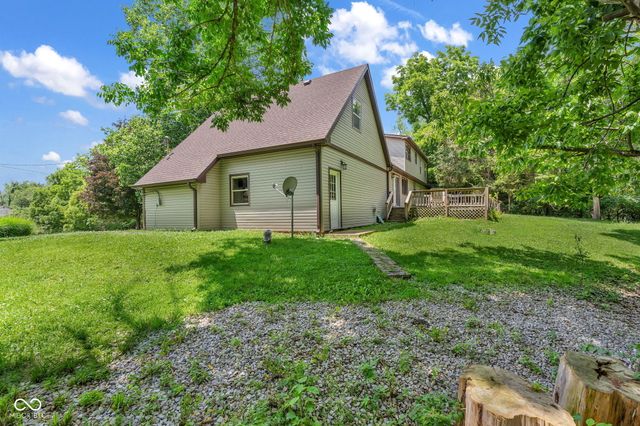 8 Mill Springs, Coatesville, IN 46121