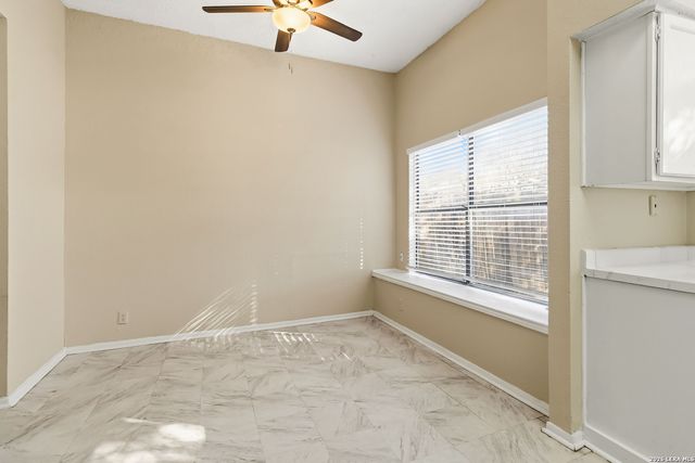 4102 MYSTIC SUNRISE DR, San Antonio, TX 78244