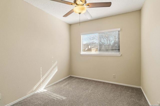 4102 MYSTIC SUNRISE DR, San Antonio, TX 78244