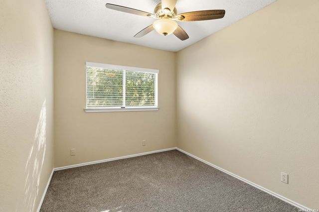 4102 MYSTIC SUNRISE DR, San Antonio, TX 78244