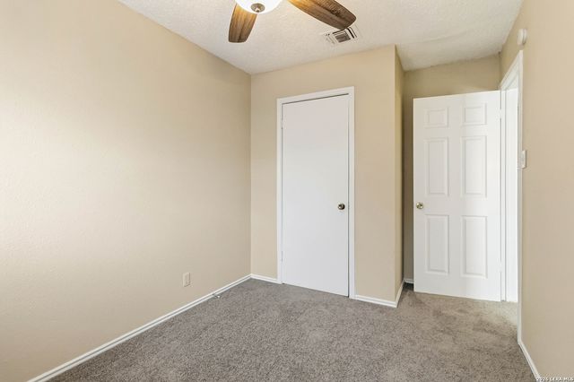 4102 MYSTIC SUNRISE DR, San Antonio, TX 78244