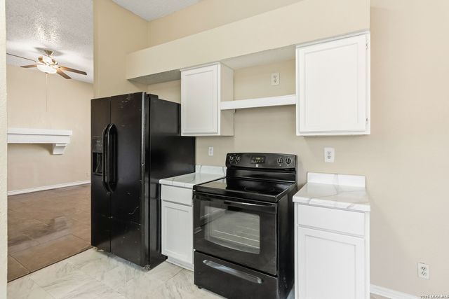 4102 MYSTIC SUNRISE DR, San Antonio, TX 78244