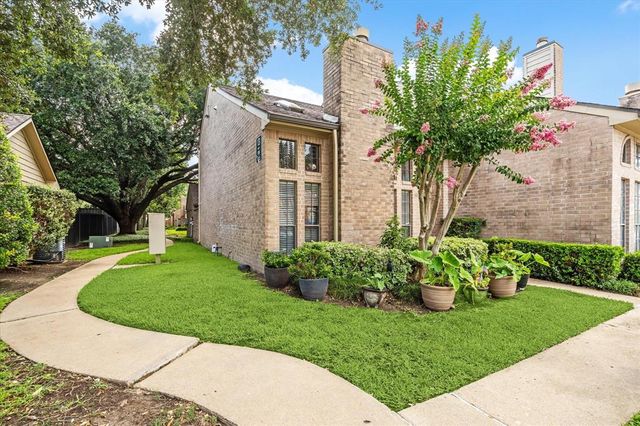1018 Memorial Village Drive 124, Houston, TX 77024