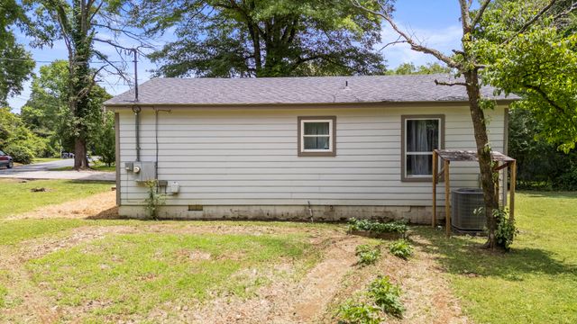 210 S Circle Drive, Lafayette, GA 30728