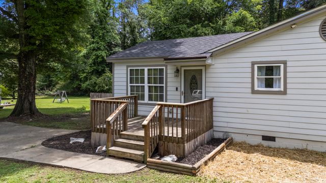 210 S Circle Drive, Lafayette, GA 30728