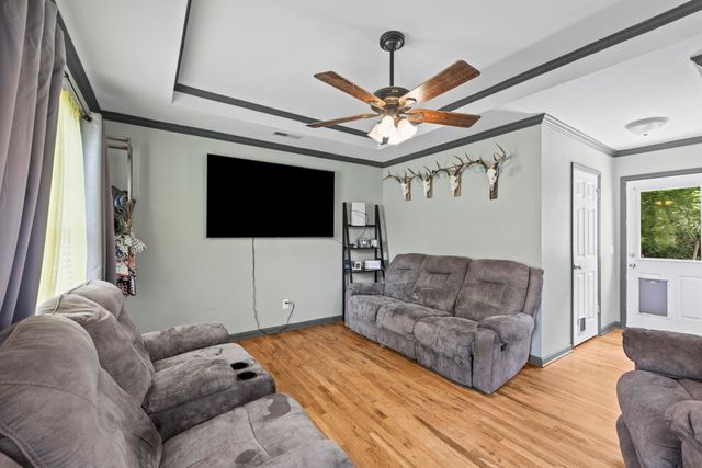 210 S Circle Drive, Lafayette, GA 30728