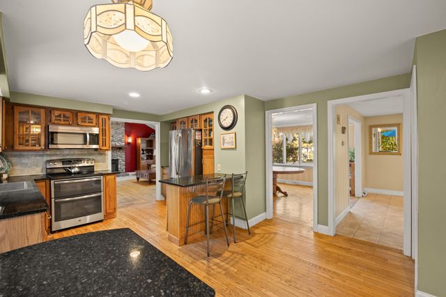 11 Colonial Ln, Canton, MA 02021
