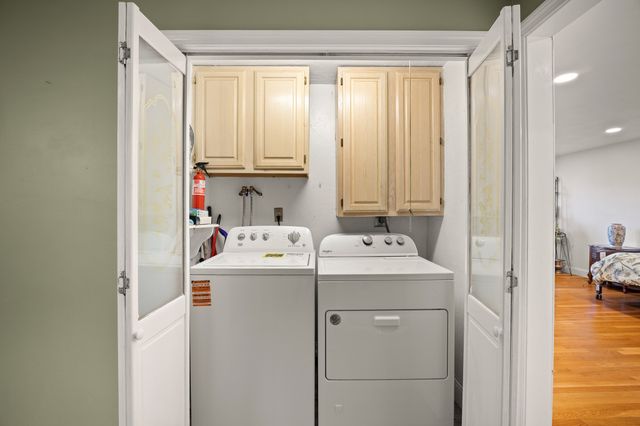11 Colonial Ln, Canton, MA 02021