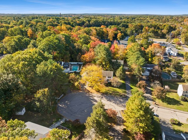 11 Colonial Ln, Canton, MA 02021