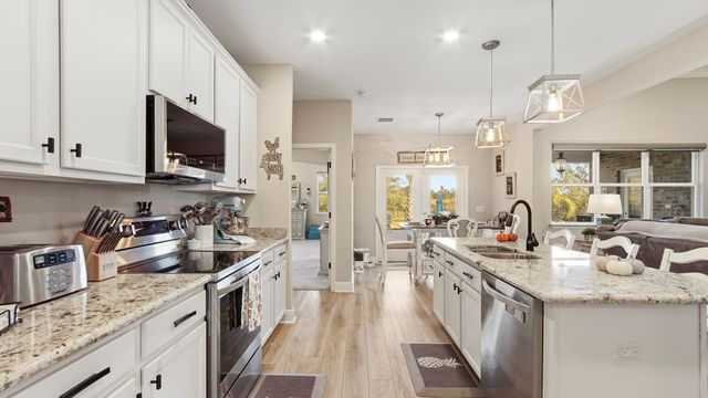 693 Coastal Breeze Drive, Freeport, FL 32439