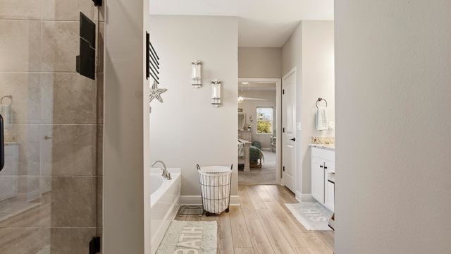 693 Coastal Breeze Drive, Freeport, FL 32439