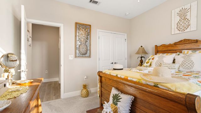 693 Coastal Breeze Drive, Freeport, FL 32439