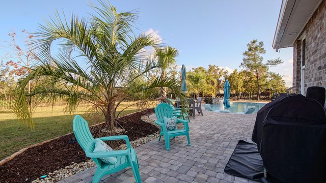 693 Coastal Breeze Drive, Freeport, FL 32439