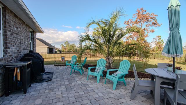693 Coastal Breeze Drive, Freeport, FL 32439