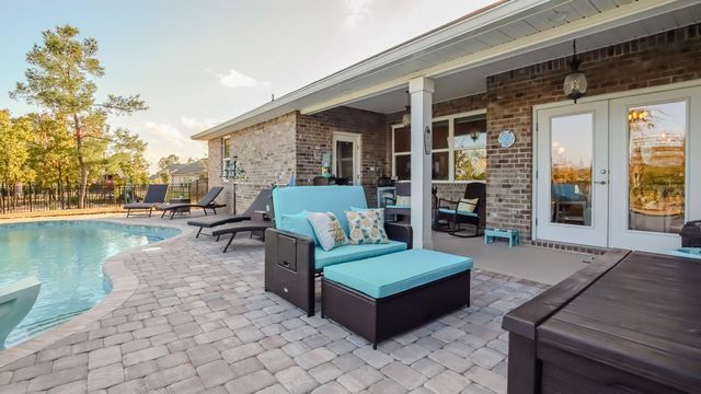 693 Coastal Breeze Drive, Freeport, FL 32439