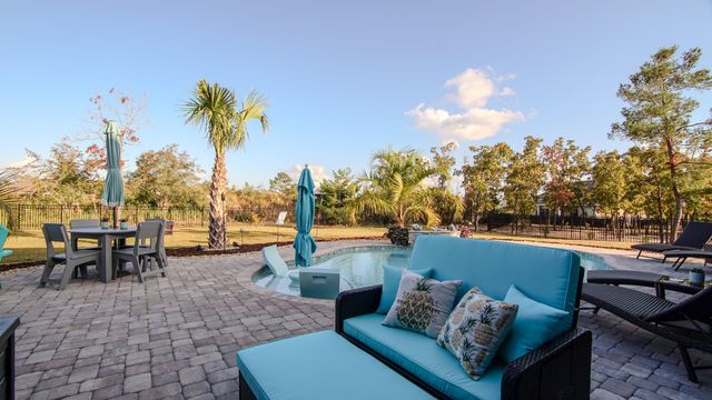 693 Coastal Breeze Drive, Freeport, FL 32439