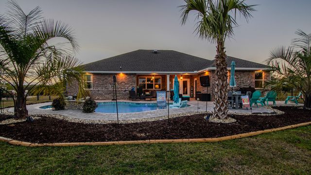 693 Coastal Breeze Drive, Freeport, FL 32439