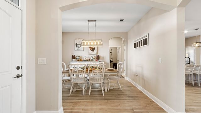 693 Coastal Breeze Drive, Freeport, FL 32439