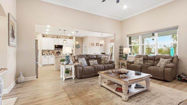 693 Coastal Breeze Drive, Freeport, FL 32439