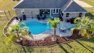 693 Coastal Breeze Drive, Freeport, FL 32439