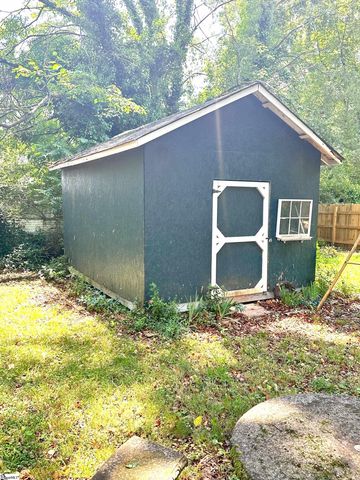 806 Perry Drive, Greenville, SC 29609