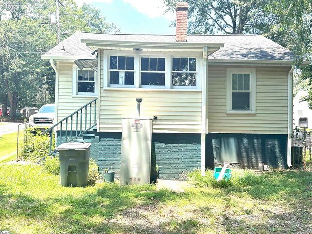 806 Perry Drive, Greenville, SC 29609