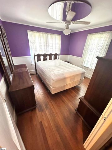 806 Perry Drive, Greenville, SC 29609