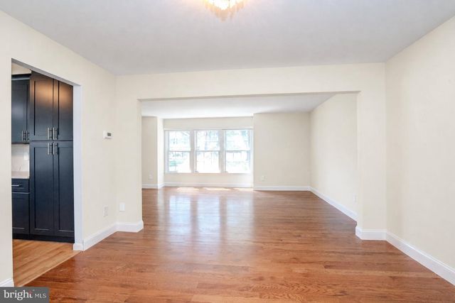 18 PARKER RD, Plainsboro, NJ 08536
