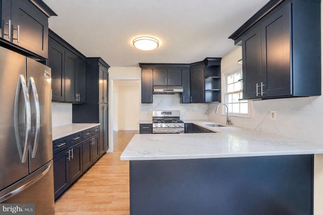 18 PARKER RD, Plainsboro, NJ 08536