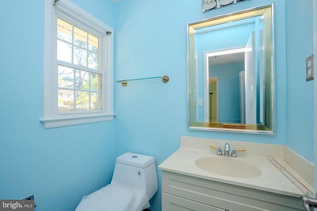 18 PARKER RD, Plainsboro, NJ 08536